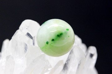 【完売】瑞祥翡翠（ずいしょうひすい） 約11.5mm ミャンマー産｜健康・長寿・病気回復を導く吉兆の天然石パワーストーン通販 ジュ・オーヴの画像