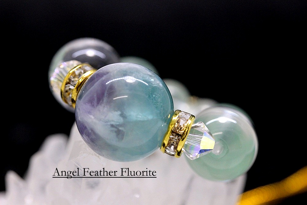 天使の羽が導く Celestial Wing ストラップ エンジェルフェザーフローライト 癒しと浄化の天然石 ジュ・オーヴ