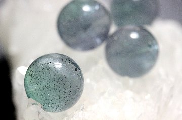 ドラゴンズ・フォーチュン・コア （パイライトインフローライト） 約14mm 大玉｜金運財運・魔除け・邪気祓いの希少石｜天然石パワーストーン通販 ジュ・オーヴの画像