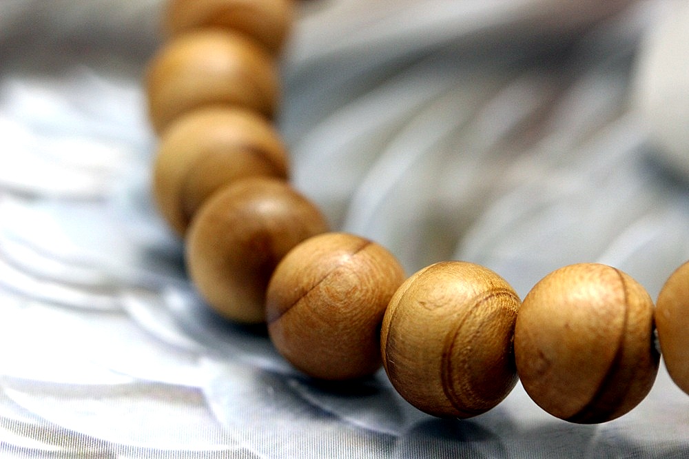 ジュ・オーヴ ヒマラヤ杉ブレスレット 健康 癒し 魔除け 天然木 パワーストーン サジテール