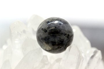 援軍ラルビカイト｜勝利・守護・逆転ストーン 粒売り 約12mm｜天然石パワーストーン通販 ジュ・オーヴの画像