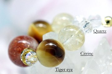 サンストーン×タイガーアイ 勝利・成功・金運ストラップ 仕事運・商売繁盛・邪気払いのお守り 天然石パワーストーン通販 ジュ・オーヴの画像