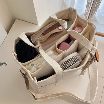 人気商品 名入れ ショルダー 肩掛け バッグ 愛猫用 （ 猫シルエットラベル 多機能バッグ）名入れ ネーム 名前 猫種 マザー 猫 ネコ ねこ CAT name cat ニャン にゃん お出掛けの画像