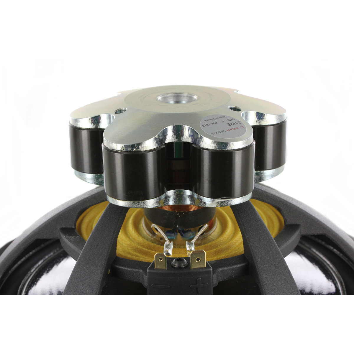 Scan-Speak Ellipticor 18WE/8542T00（ペア）の画像