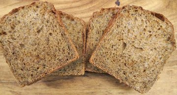 お米入り食パン　珈琲アーモンドの画像