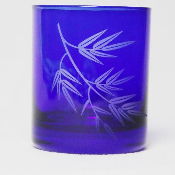 蕨硝子　緑陰の鯉　鯉のロックグラス　被せガラス　瑠璃色の画像
