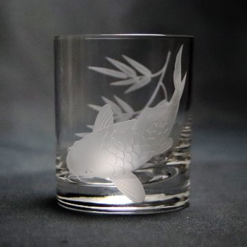 蕨硝子　緑陰の鯉　鯉のロックグラス　クリアーガラス　の画像