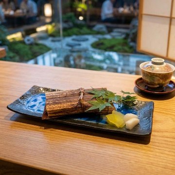 五感が喜ぶ私へのご褒美「かにご飯」２個入りの画像