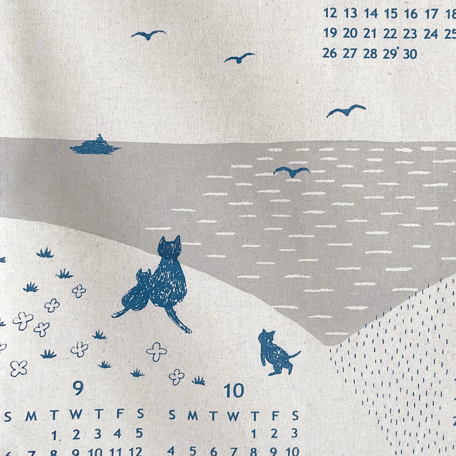 2026年リネンカレンダー（インディゴブルー）の画像
