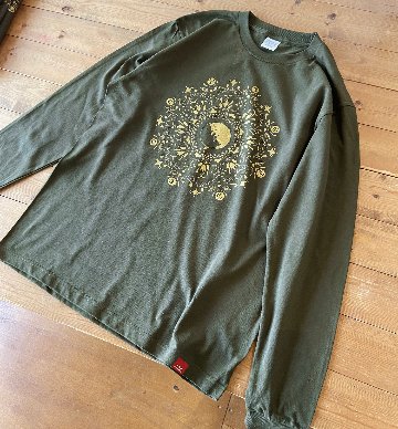 （訳ありSALE）ねこの曼荼羅ロンT（アーミーグリーン）Mサイズの画像