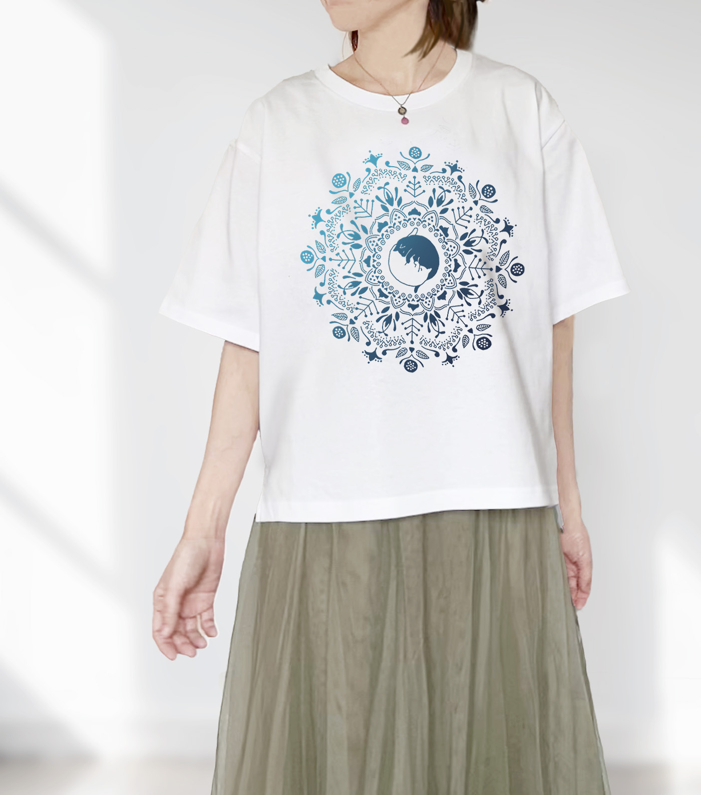 ねこの曼荼羅ビッグシルエットT（ブルーグラデ）の画像