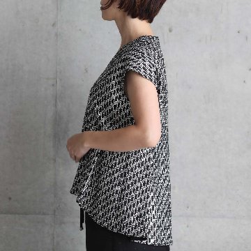 Kintsugi tweed』 peplum blouse BLACK | CHONO ONLINE SHOP