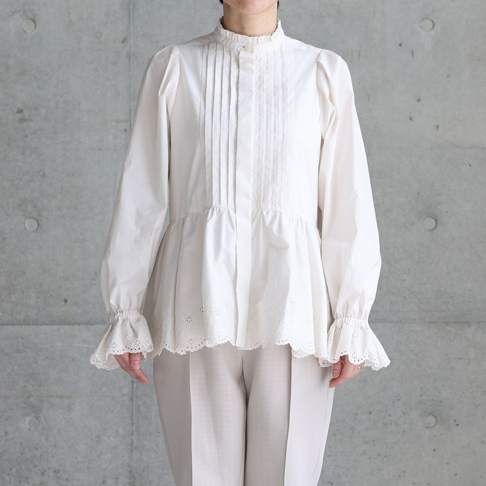 『Stella scallop』 stand collar tuck blouse　ECRU画像