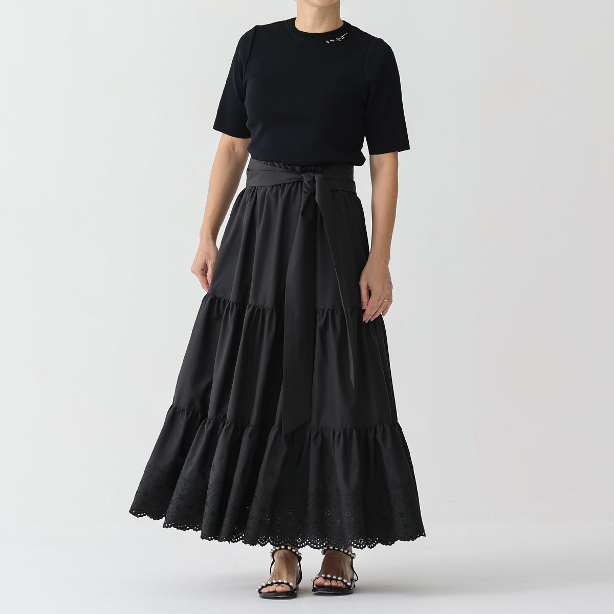 『Stella scallop』 tiered skirt BLACK画像