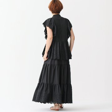 『Stella scallop』 tiered skirt BLACK画像