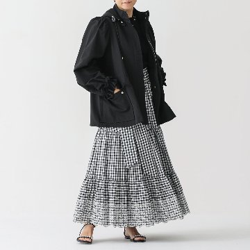 『Stella scallop』 tiered skirt WHITE×BLACK画像