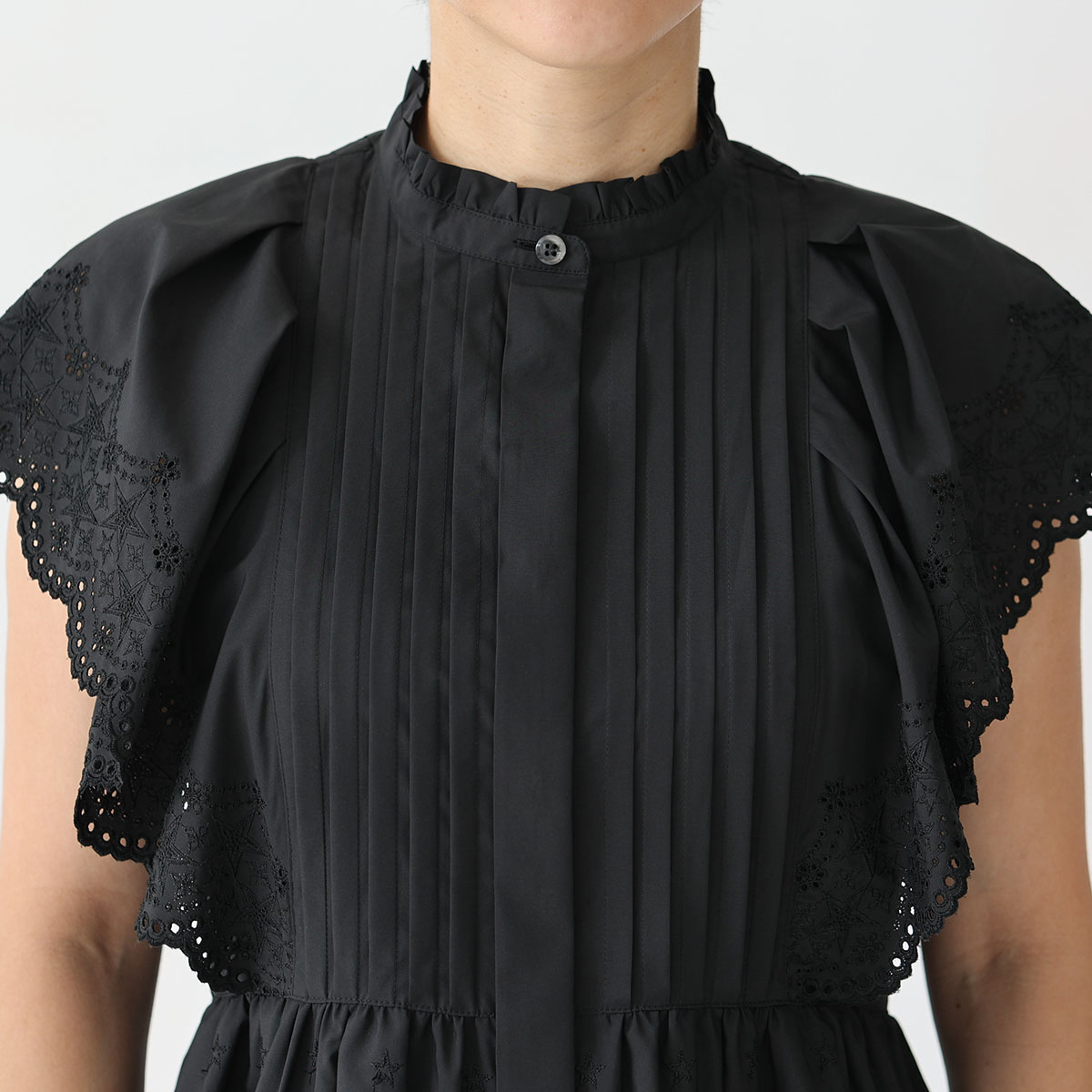 『Stella scallop』 flare sleeve blouse BLACK画像