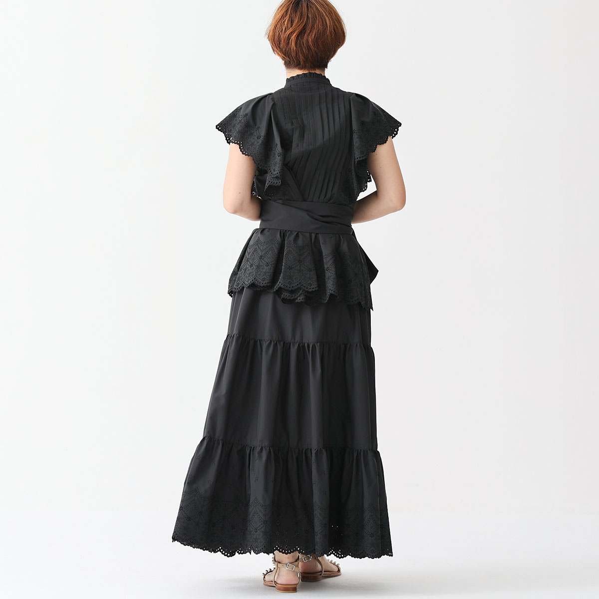 『Stella scallop』 flare sleeve blouse BLACK画像