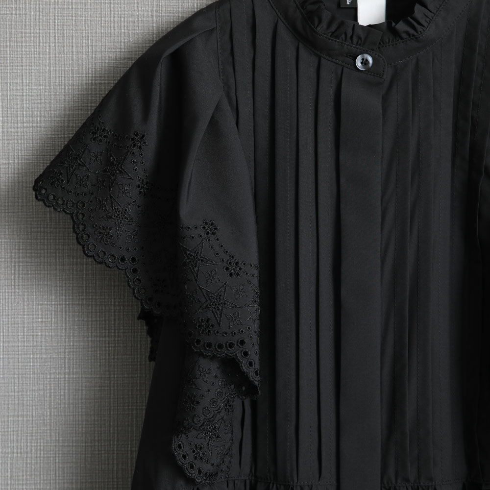 『Stella scallop』 flare sleeve blouse BLACK画像