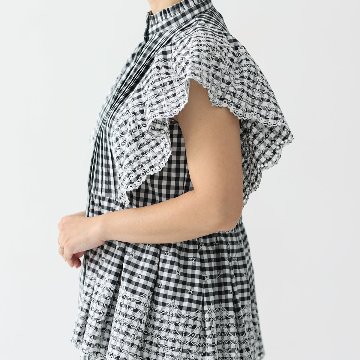 『Stella scallop』 flare sleeve blouse WHITE×BLACK画像