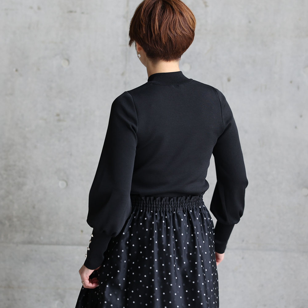 『Earring cuffs　knit』 High-neck knit　BLACKの画像