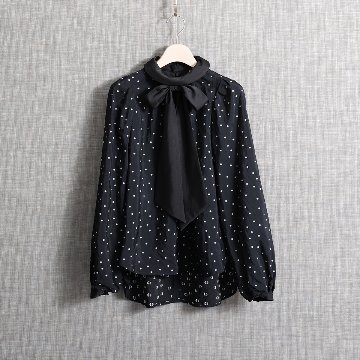 『Petite lumière』 Roll-collar blouse BLACK×WHITEの画像