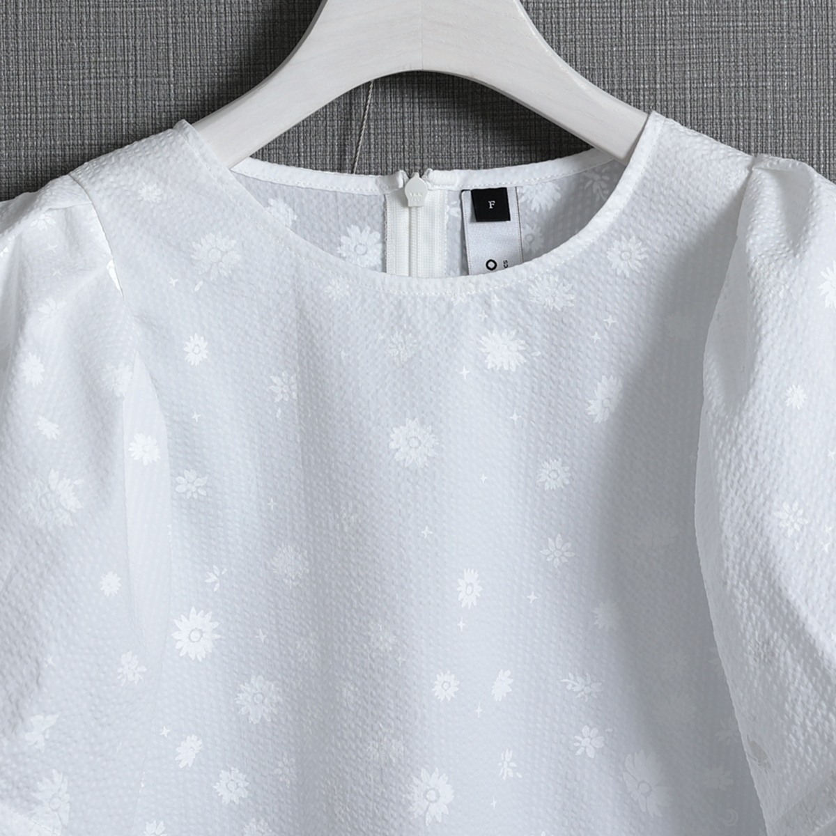『Bellis』 big sleeve blouse WHITE画像