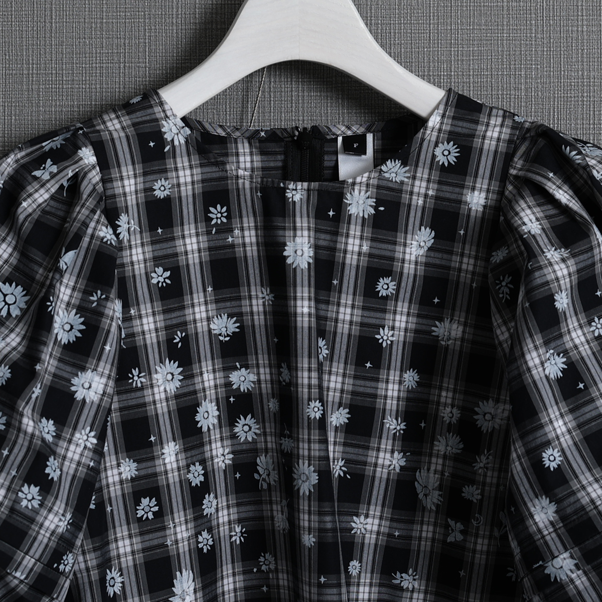 『Bellis』 big sleeve blouse BLACK PLAID画像