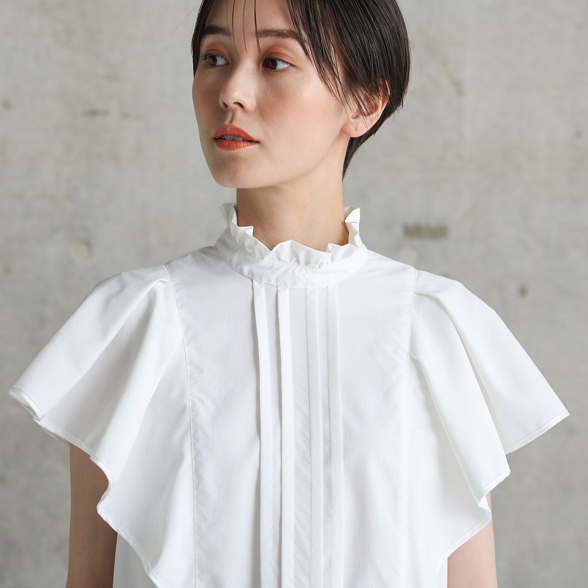 『Technical typewriter』 stand collar blouse　WHT画像