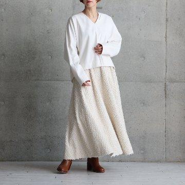 『Crape double knit』V-neck pullover tops IVORYの画像