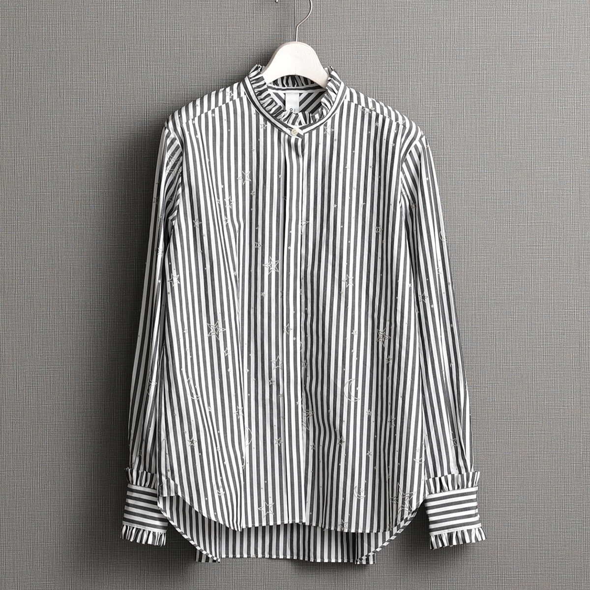 『Stella stripe』 Stand-collar blouseWHITE×BLACKの画像