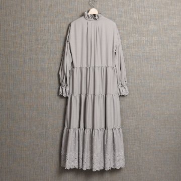 『Stella scallop』 Tiered dress L-GRAYの画像