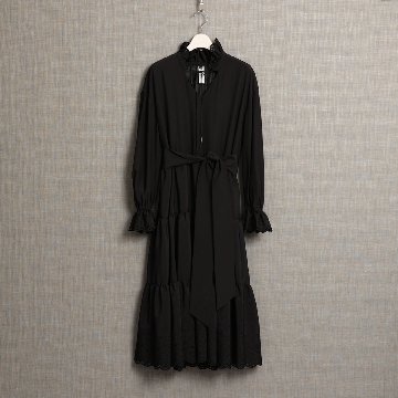 『Stella scallop』 Tiered dress BLACKの画像