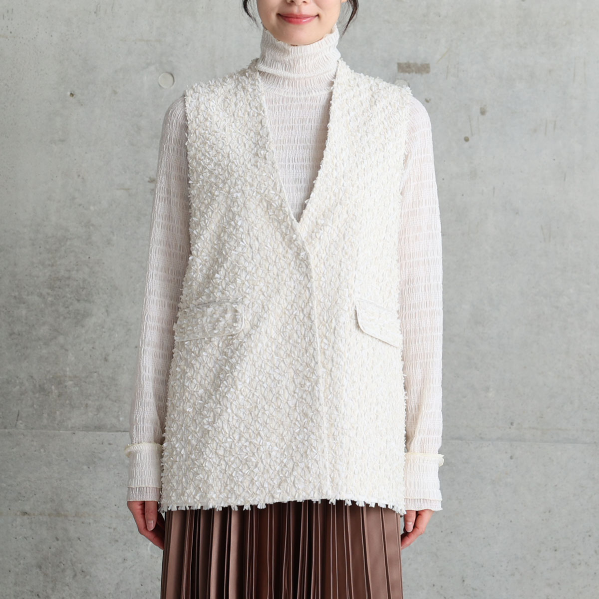 『Feather flower jacquard 』 No-collar gilet ECRUの画像