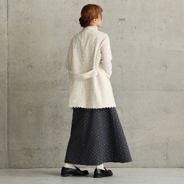 『Feather flower jacquard 』 No-collar gilet ECRUの画像