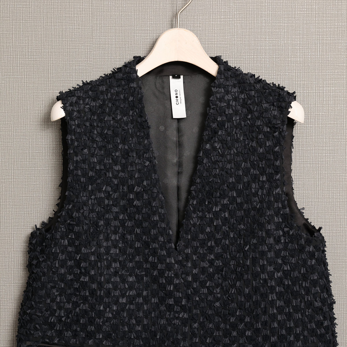 『Feather flower jacquard 』 No-collar gilet BLACKの画像