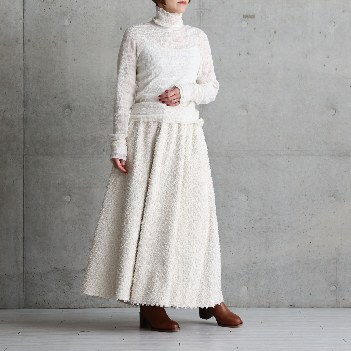 『Feather flower jacquard 』 Circular long skirt ECRUの画像