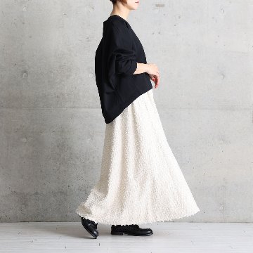 『Feather flower jacquard 』 Circular long skirt ECRUの画像