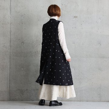 『Feather flower jacquard 』 Circular long skirt ECRUの画像