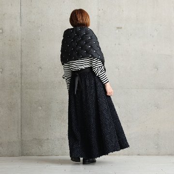 『Feather flower jacquard 』 Circular long skirt BLACKの画像