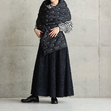 『Feather flower jacquard 』 Circular long skirt BLACKの画像