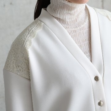 『Back lace』Cardigan ECRUの画像