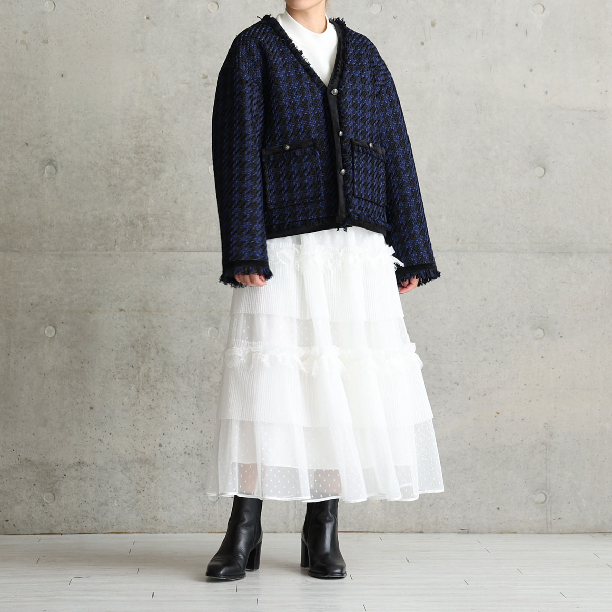 『Tulle houndstooth tweed』 No-collar jacket NAVYの画像