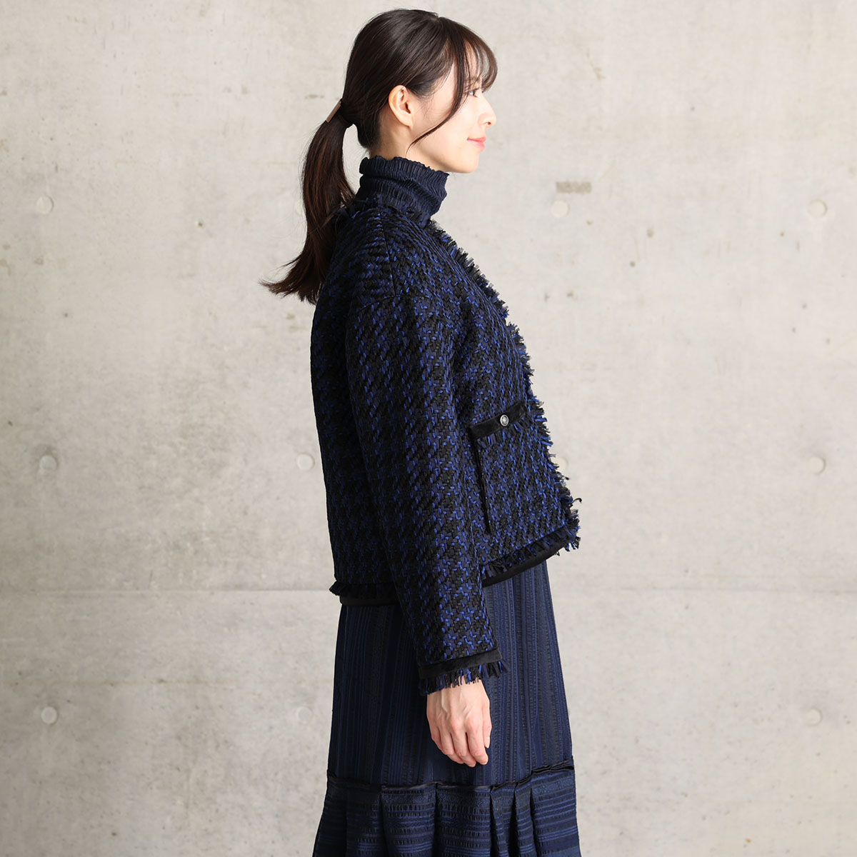 『Tulle houndstooth tweed』 No-collar jacket NAVYの画像