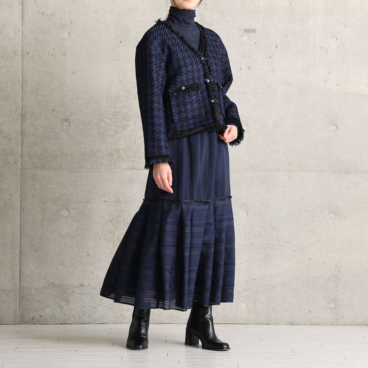 『Tulle houndstooth tweed』 No-collar jacket NAVYの画像