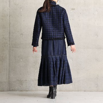 『Tulle houndstooth tweed』 No-collar jacket NAVYの画像