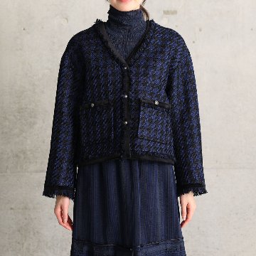 『Tulle houndstooth tweed』 No-collar jacket NAVYの画像