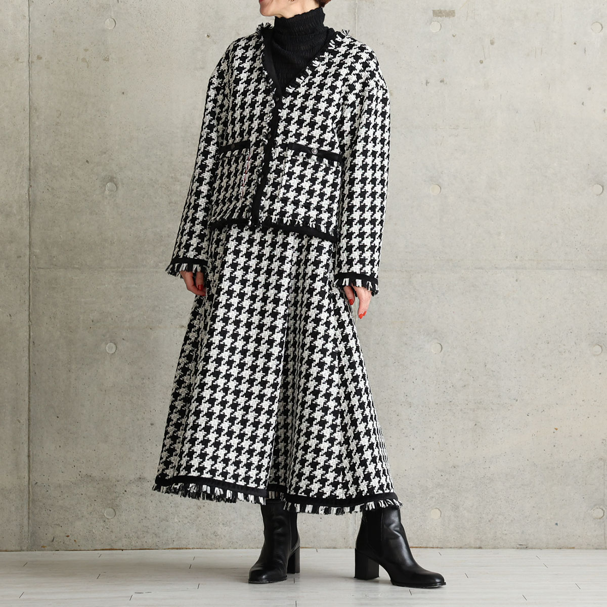 『Tulle houndstooth tweed』 No-collar jacket BLACKの画像