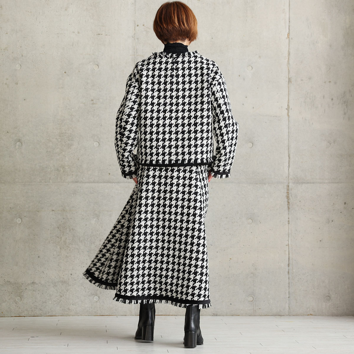 『Tulle houndstooth tweed』 No-collar jacket BLACKの画像