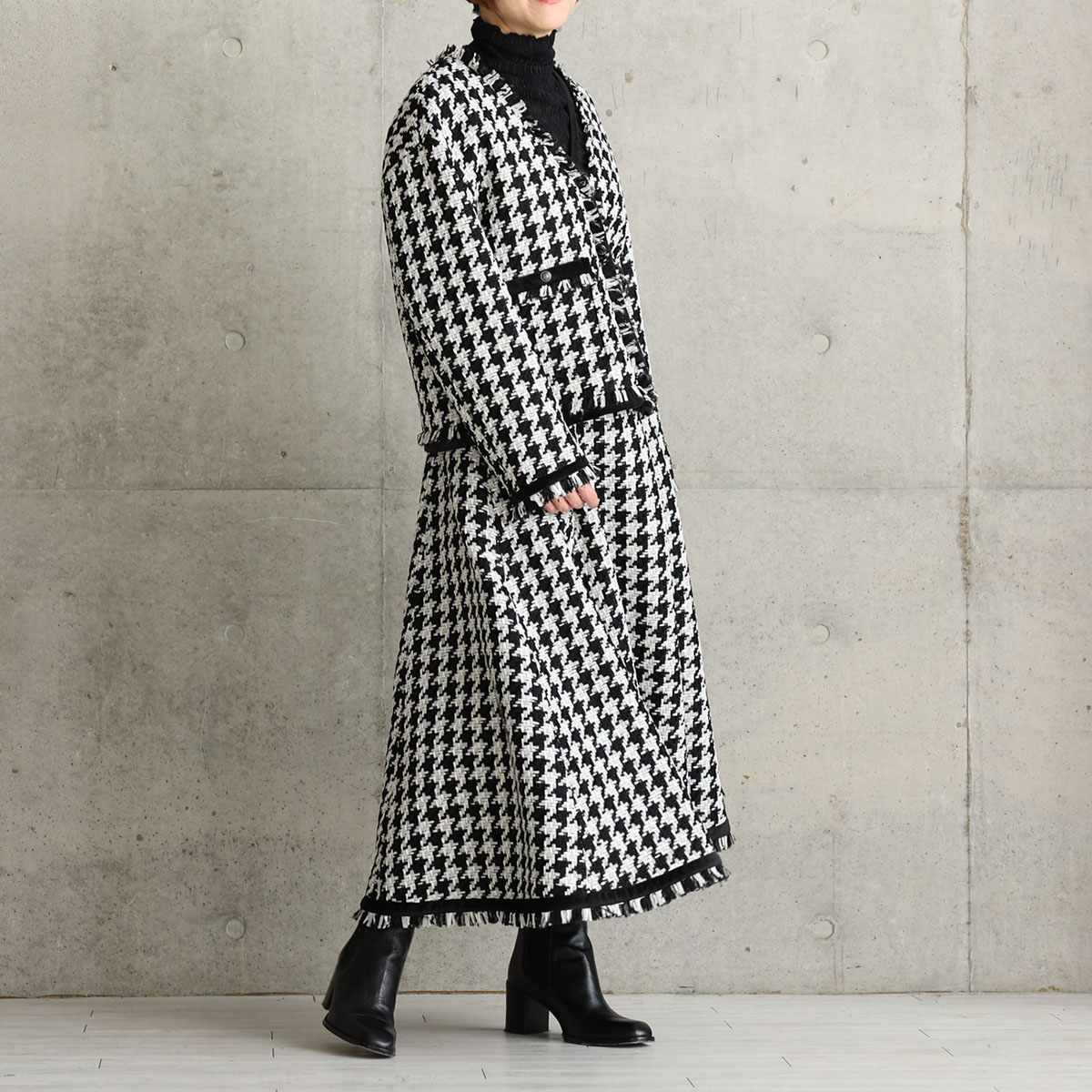 『Tulle houndstooth tweed』 No-collar jacket BLACKの画像